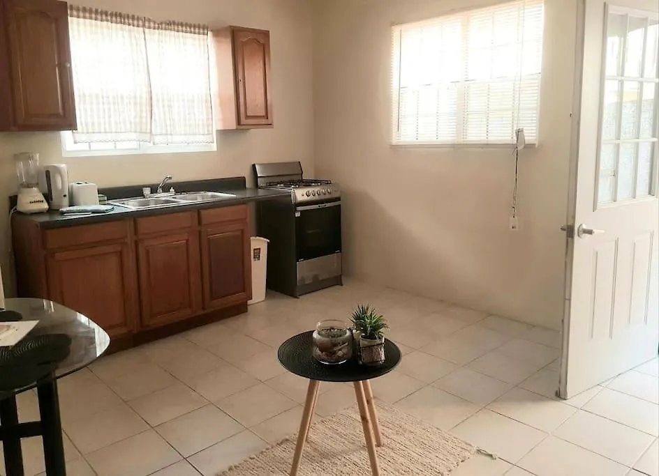 Apartment Cole Bay Getaway: Ideal For Relaxation Koolbaai