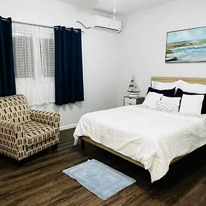 Bed & Breakfast Menpour Complex, Koolbaai